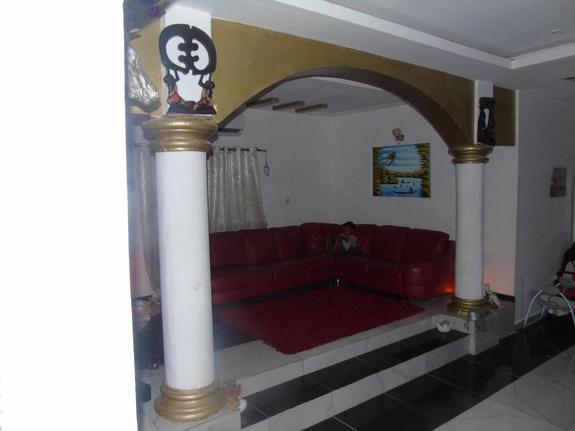 Cocody Here Is Our Lovely 1-Bed Apartment In Abidjan מראה חיצוני תמונה