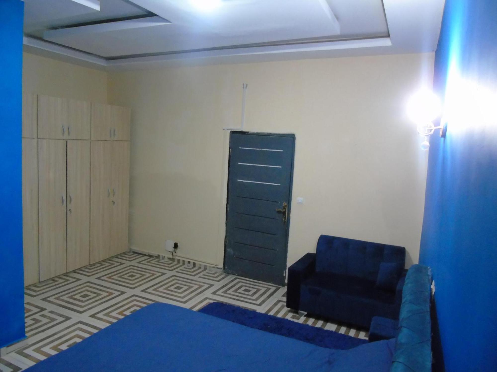 Cocody Here Is Our Lovely 1-Bed Apartment In Abidjan מראה חיצוני תמונה